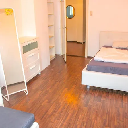 Habitación en casa particular Grosses Mitten In Der Stadt *